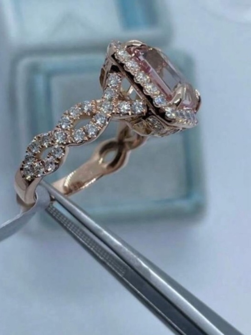Rose gold ring - Picture 3 of 3